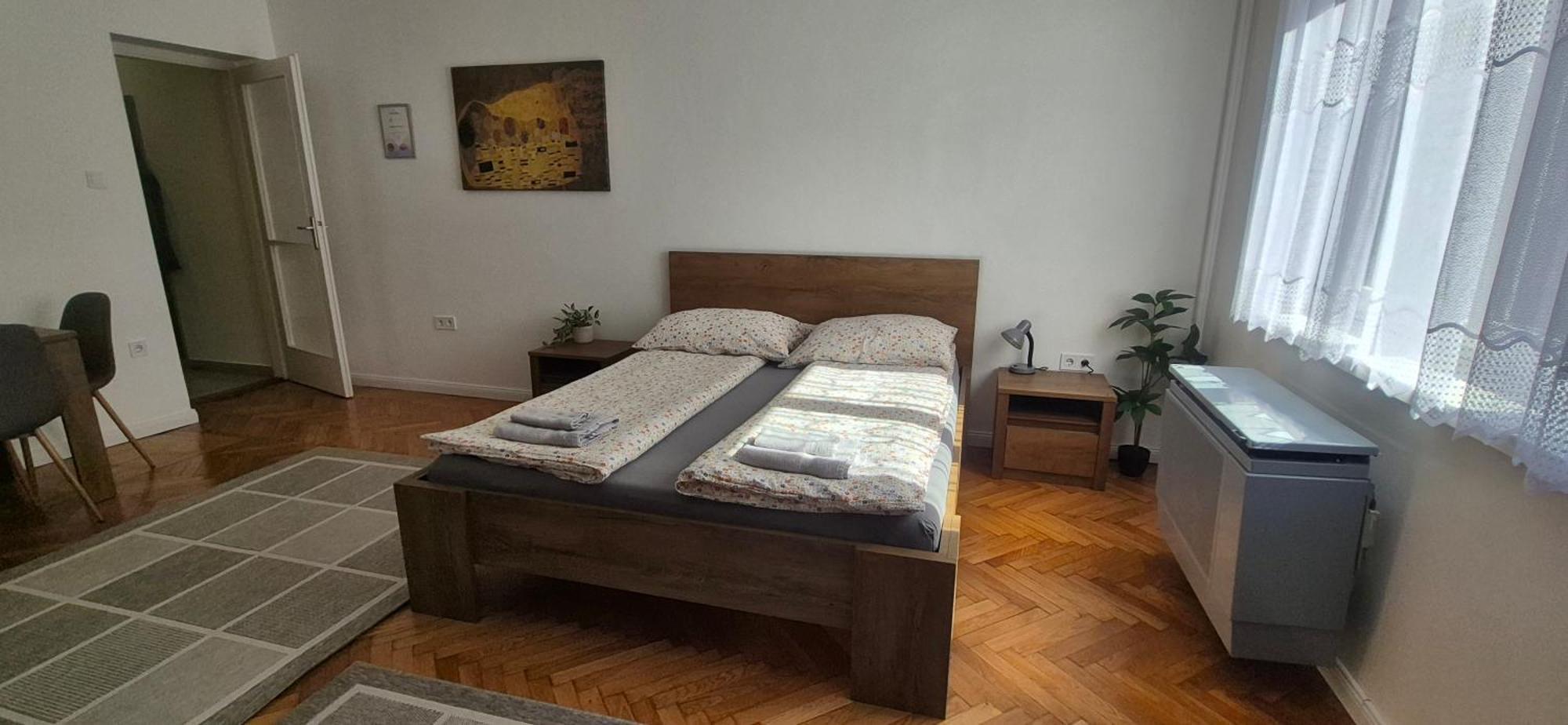 Downtown Studio Apartman Pécs Exterior foto